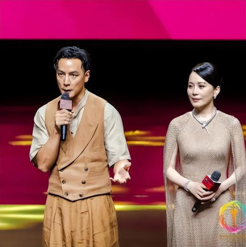 49岁吴彦祖与53岁俞飞鸿同框,我才终于明白,保养和不保养的差距