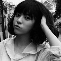 和这张图片相配的女头像