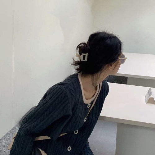 小众气质高冷系女生头像