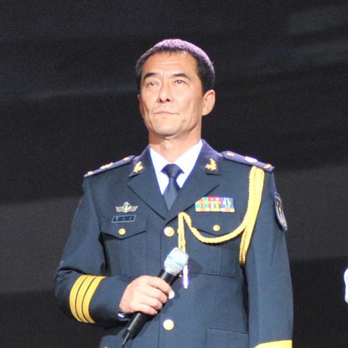 询问07式海军空军武警文工团服装是什么颜色