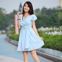情侣装正品夏季新时尚修身t恤圆领女款韩版短袖衣服卡通条纹夏装