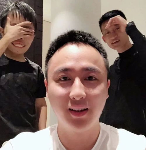 快手疑将掀起一场腥风血雨散打哥携五大主播宣战,辛巴有恃无恐