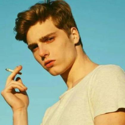 风格不同喜欢的人群不一样,欧美意境头像男高清