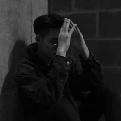 主宰性情男生昵称简约冷酷二字尽兴可爱点