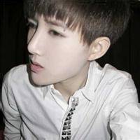 超拽个性男生头像把你的名字写在烟上吸进肺