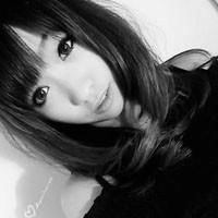求黑白头像,带点灰色,女生的,qq的,动画的