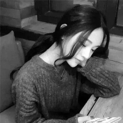 悲伤的头像女生头像难过悲伤的图片