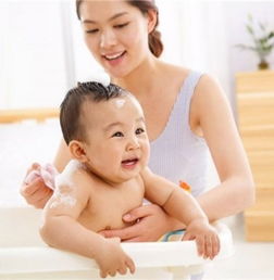 婴儿洗澡的注意事项有几件事应该注意的7丽女性网