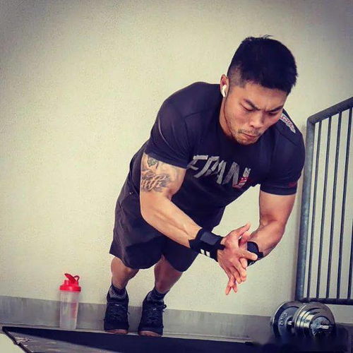39岁的李玖哲,这身材怎么练成的