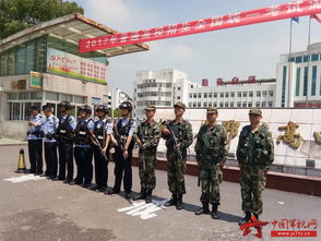 学子安心应考,武警重兵护航