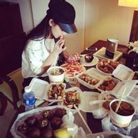 可爱吃货女生头像微信吃货卡通萌女生头像