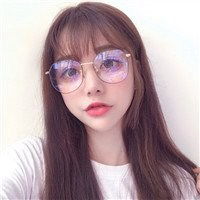 戴眼镜小女生头像可爱