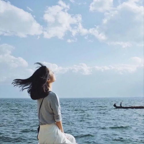 心累了发朋友圈的句子,伤感文字图片心累