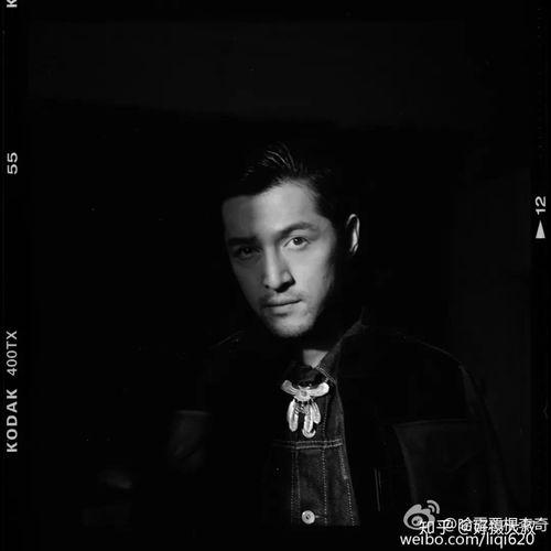 听我的男生这样拍照绝对爷们