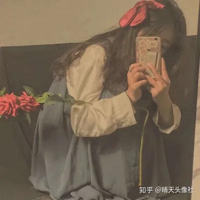 文艺小清新女生头像,你主动一点,我对你的爱意就藏不住了
