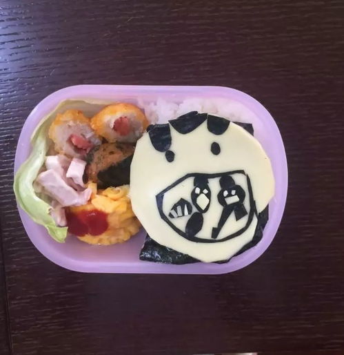 日本的一位爸爸竟把女儿的涂鸦做成了便当,爱心满满