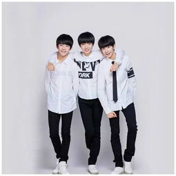 tfboys竟与女伴贴身热舞,粉丝易烊千玺你变了