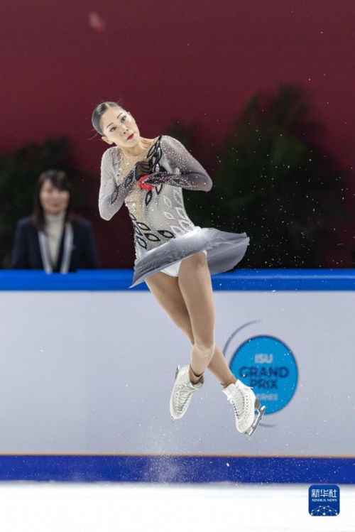 花样滑冰中国杯日本选手吉田阳菜女子单人滑夺冠
