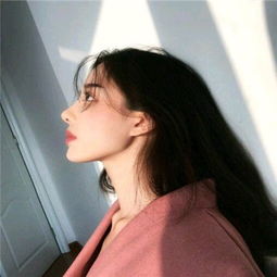 最新微信女生头像高冷超拽有范爱与被爱不一定成正比