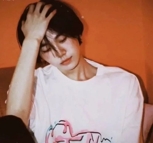 干净的男生头像语录