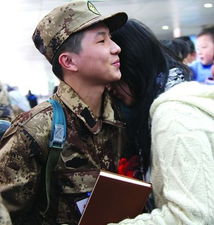 兵哥哥踏征程,情妹妹来相送