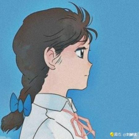 手绘浅蓝色唯美动漫女头我对你仍有爱意