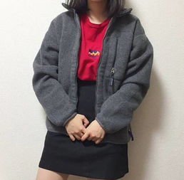 他说那么多女生里面一眼看到的就是你