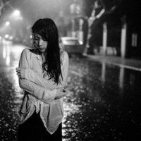 一个人悲伤的头像女生微信头像图片大全