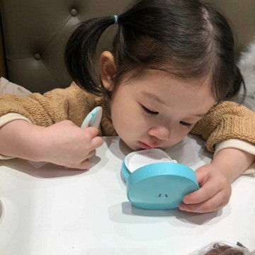 小孩可爱头像超萌女可爱的头像女生呆萌娃娃真人