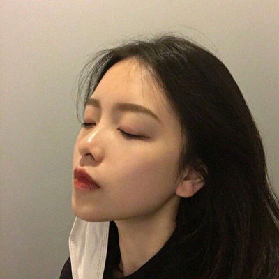 女神高冷图片头像侧脸伤感女头像背影侧脸图片