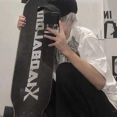 对镜拍一眼心动的温柔男生头像