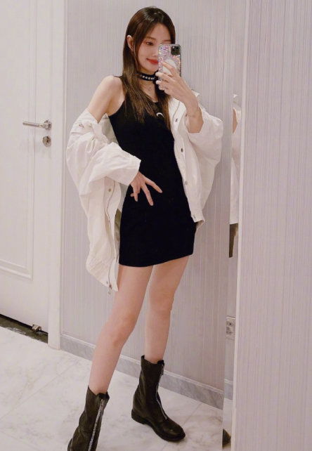 半年了,李小璐忍不住曝出贾乃亮的问题,网友离婚真不怪李小璐