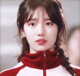 头像什么叫气质女孩胸小话少表情吊