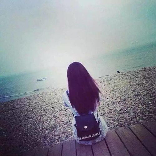 男人对你是假爱,才会出现这几个表现