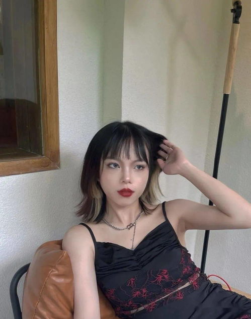 八大网红刘海短发