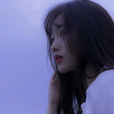 女神高冷图片头像侧脸伤感女头像背影侧脸图片