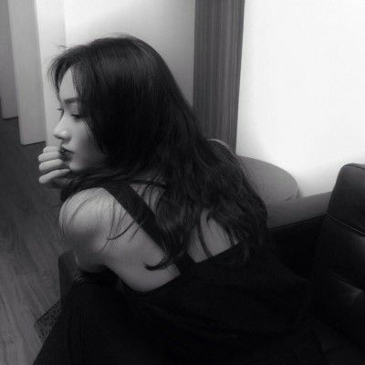 女生微信头像黑白霸气十足,我在忧愁时想你