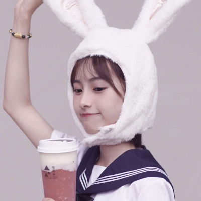 2019年女生最火头像,活得精彩全靠长的好看