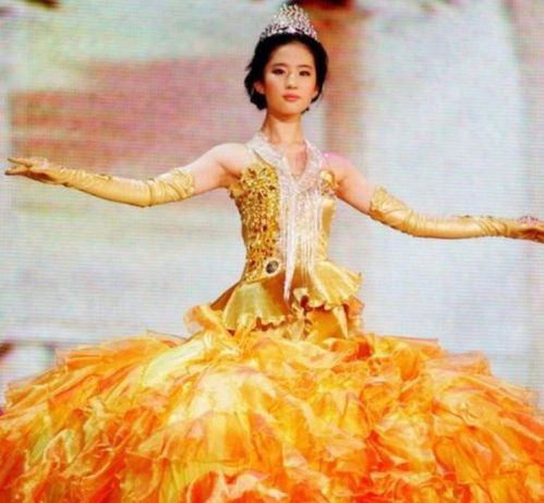 盘点八届金鹰女神,刘亦菲李小璐迪丽热巴女神风范