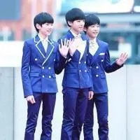 关于tfboys的qq头像