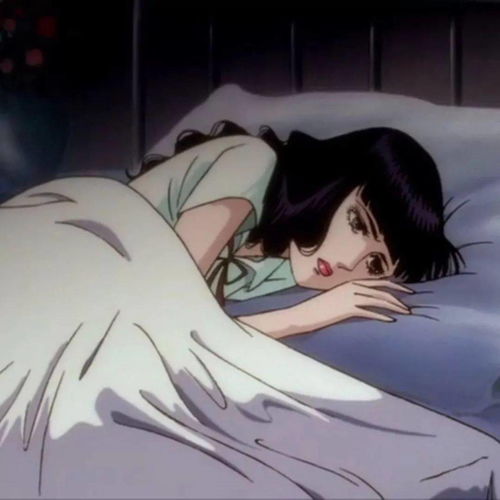 动漫女生头像抬头仰望天空,阳光如此温柔