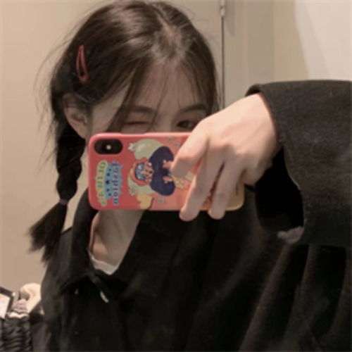 女头丨看大雪如何衰老的我的眼睛如何融化