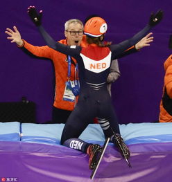 短道女子1000米韩国双姝摔倒