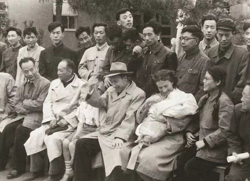 靳尚谊学艺术是很残酷的东方艺术天地推荐欣赏