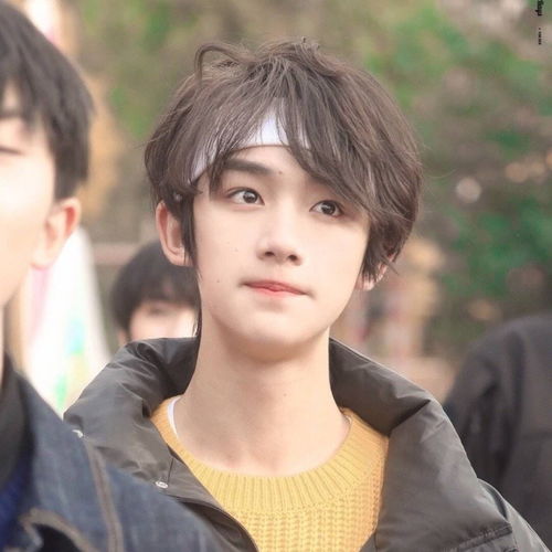时代少年团丁程鑫现身天官赐福疑似定妆谢怜