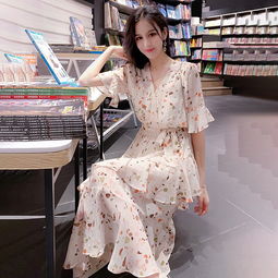 l淑女粉红色刺绣花色蓬蓬裙