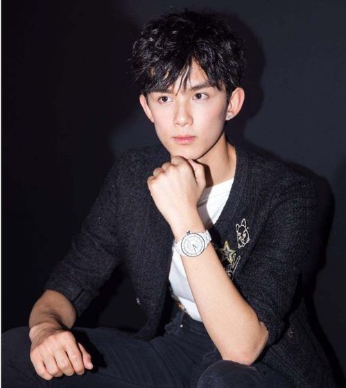 男孩都爱球鞋篮球漫画超级英雄油腻男人才爱表