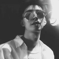 qq头像男生戴墨镜帅气很帅的男生头像戴墨镜